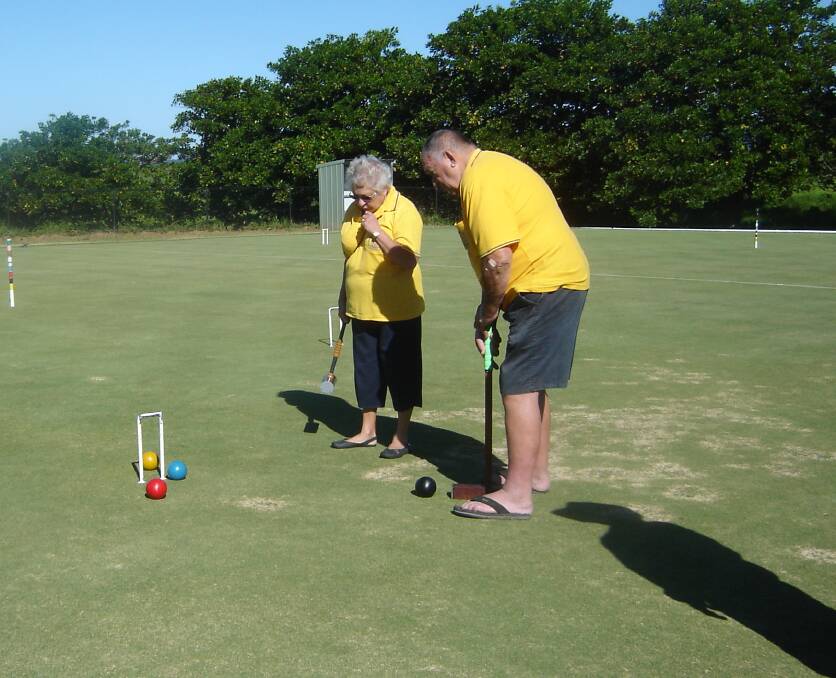  The weather over Easter week was perfect for playing croquet and socialising with guests from Sydney at the Milton Ulladulla Croquet Club.