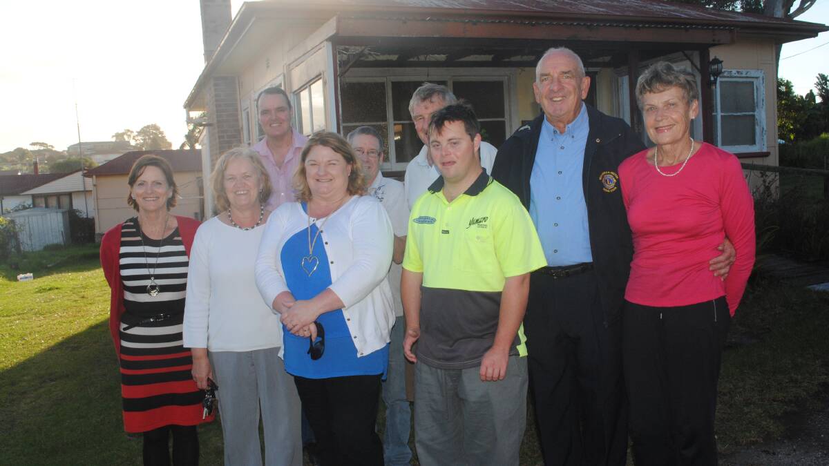Jindelara supporters back: Matt Dell, Graeme McLaren, Allan McDonald, Brian Thompson and Dell Thompson, with front: Carol Malmo, Alison Wade, Gailene McLaren and Steve Malmo at the derelict home to be demolished to make way for the Jindelara disability respite home.