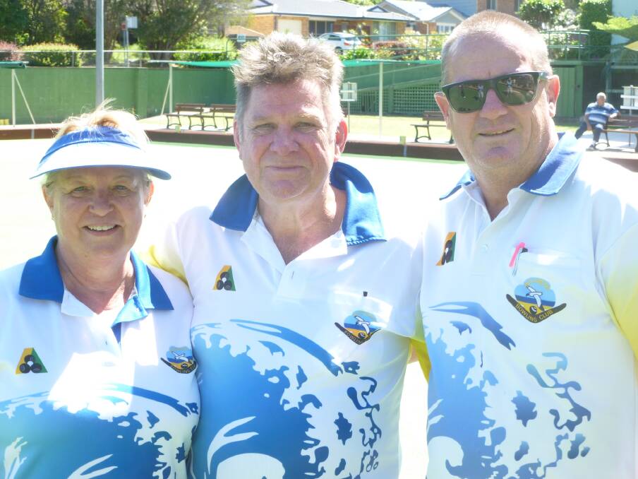 Mollymook Beach 2019 Mixed Triples champions, Kerrie & Andrew Jarvis & skip Ron Wall.