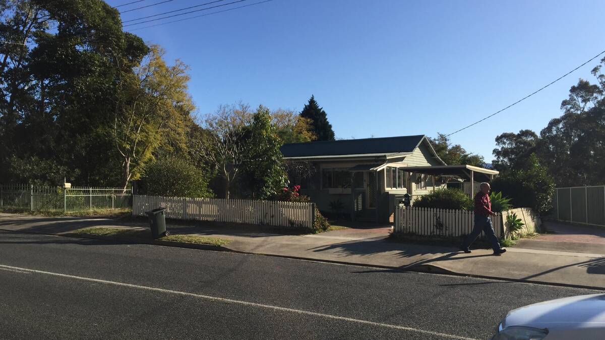 CRIME SCENE: The cottage in Bomaderry where the shootings took place. Photo: Robert Crawford.