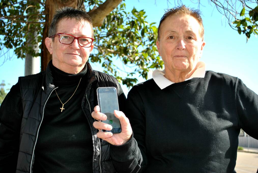 WATCH OUT: Sue Pollard and Jill Horton are warning people not to fall for the same scam they did. Photo: Emily Barton.