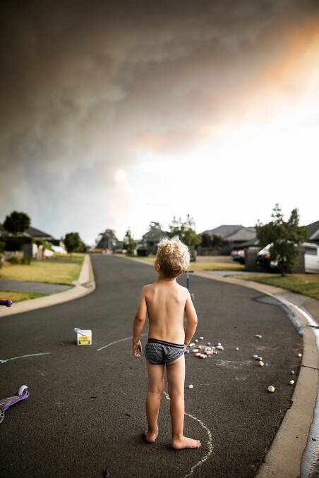 Rachael Tagg's powerful image won People's Choice award in the Australian Photography Awards - APA in December 2020. 