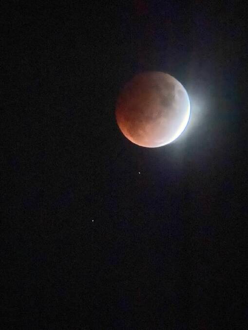 PIC OF THE WEEK: Lisa Sheather captured last week's blood moon in all its glory. Send photos to damian.mcgill@austcommunitymedia.com.au 