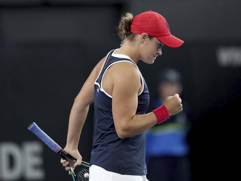 Ashleigh Barty has advanced to the final of the Adelaide International after a three-set win.