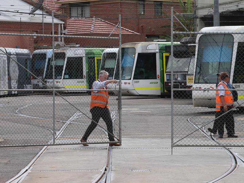 Melbourne tram driver strikes during the grand prix must not go ahead, the state government says.