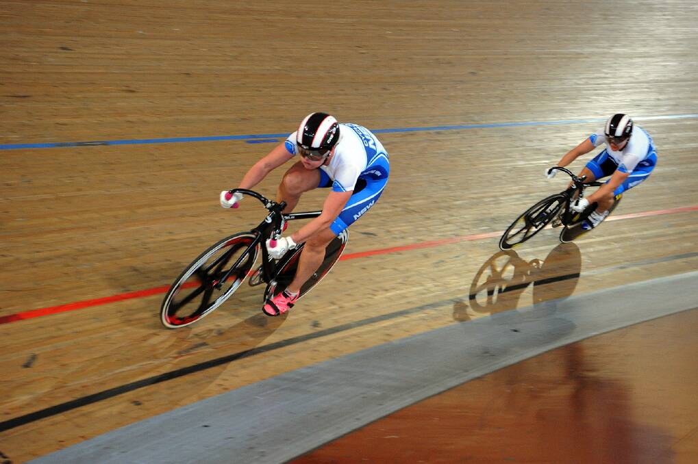 AUSTRALIAN TRACK FINAL: Renee Covington (front) and Catherine Hooton (Back) cycle their way to a new personal best time, and a silver medal at the Australian Masters Track Championships. Image Credit: Ernie Smith Photography.