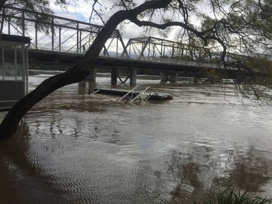 Water level at the Nowra Bridge on Monday afternoon. Photo: Robert Crawford. 