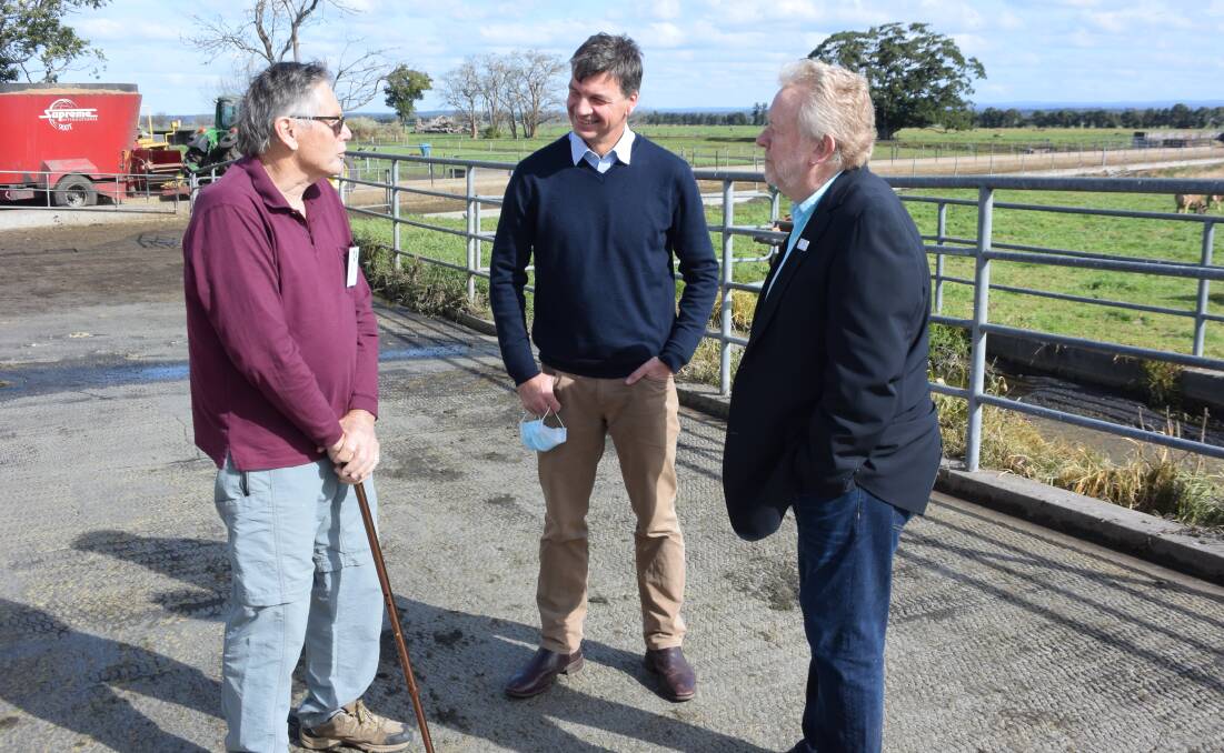 Dairy Industry Advisory Panel member Ian Zandstra, Federal Minister for Energy and Emissions Reduction Angus Taylor and Innovating Energy Director Phil Horan talk about Nowra's biogas plant.